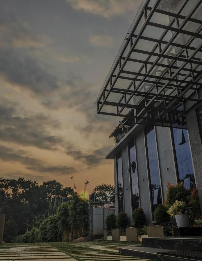 Miracle Hotel And Resorts Kozhikode Zewnętrze zdjęcie